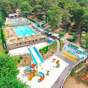 3* Kompleks wypoczynkowy Le Pianacce Camping Village