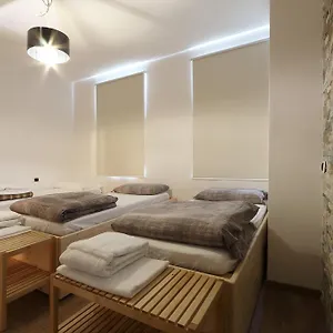 Bed & Wellness Fisterre Bed & Breakfast Belluno